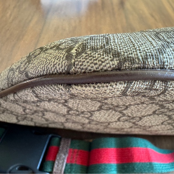 GUCCI COURIER ZIP BUM BAG WITH APPLIQUÉS - Picture 7 of 16